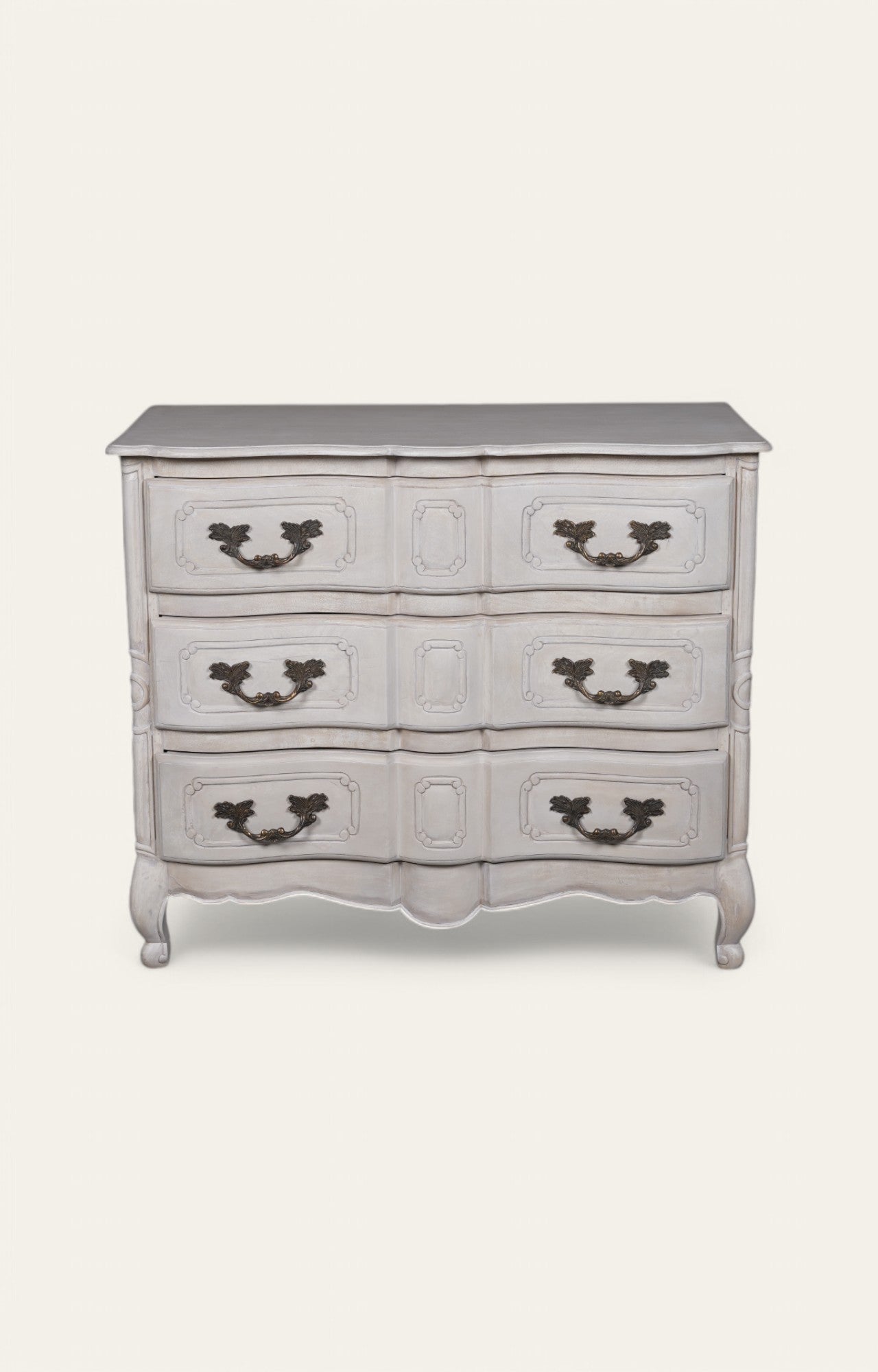 Vintage French Provincial Chest of Drawers