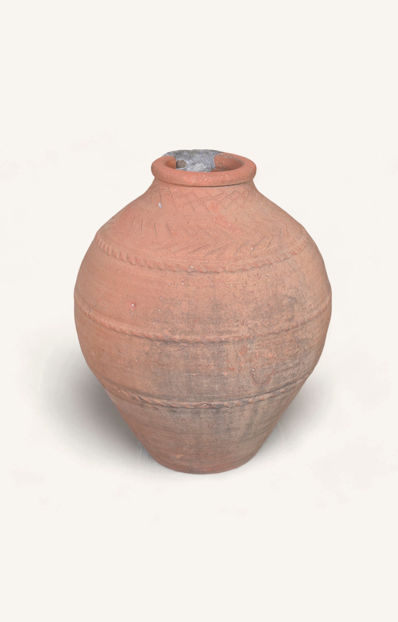 Lineage Clay Pot