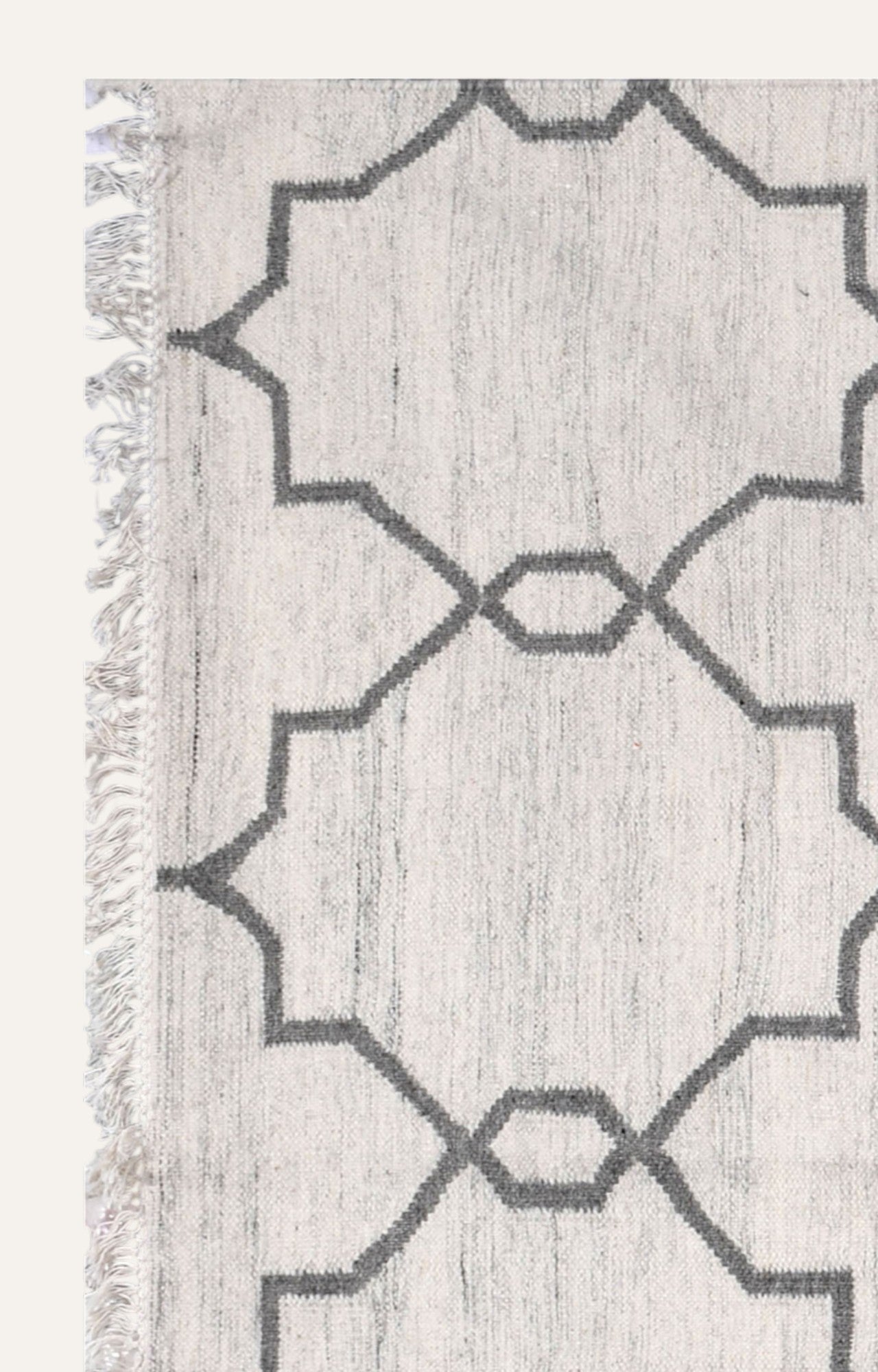 Woolen Geometric Pattern Rug