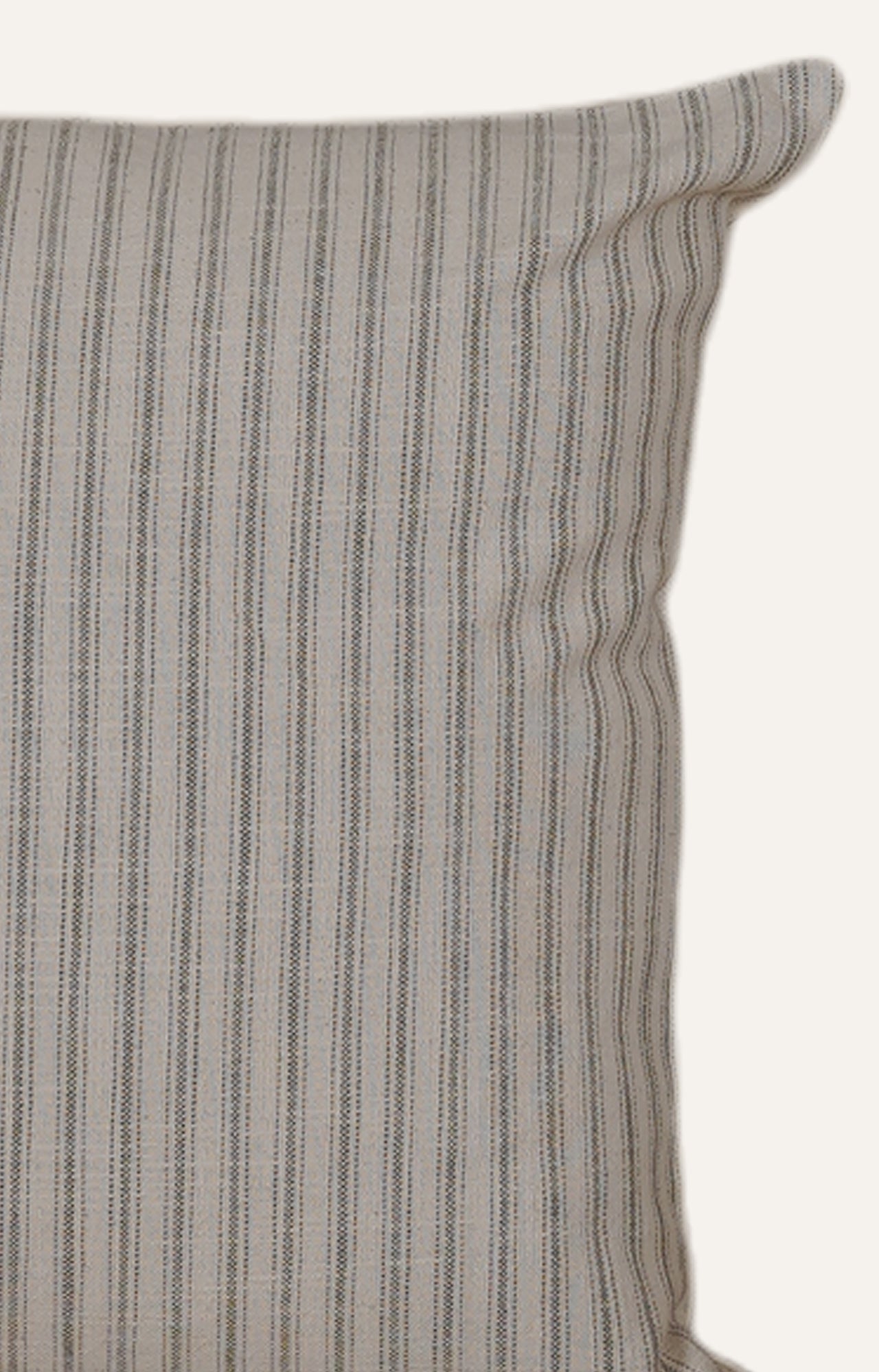 Coast Calmness: Handwoven Linen Cushion Cover