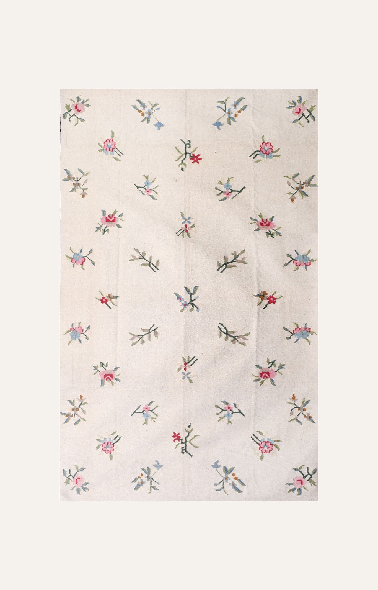 Woolen Botanical Motif Rug
