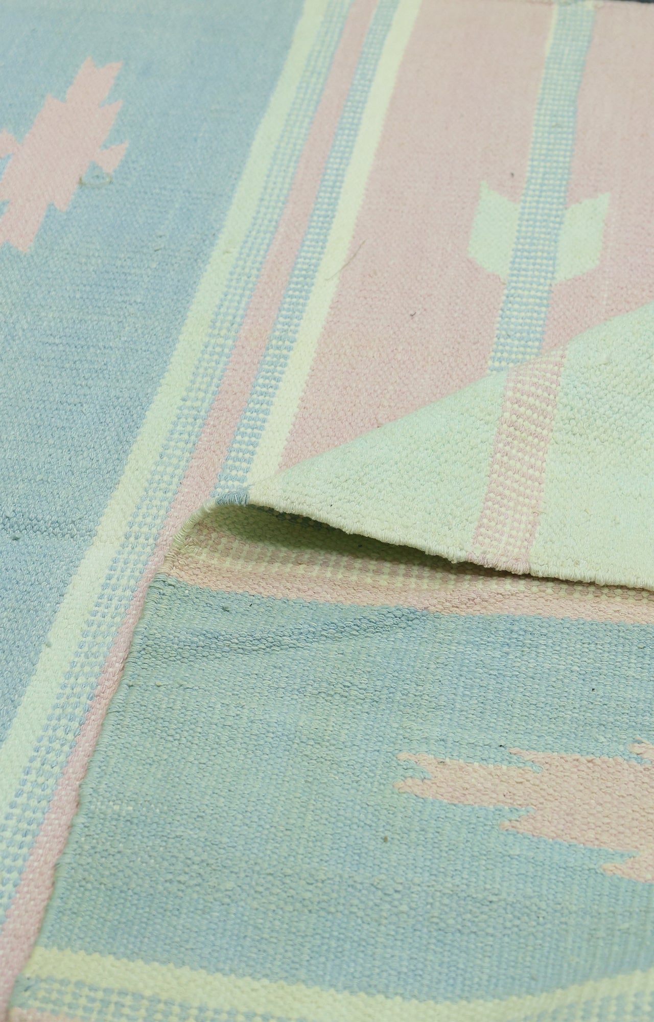 Pastel Vintage Cotton Rug with Tassels