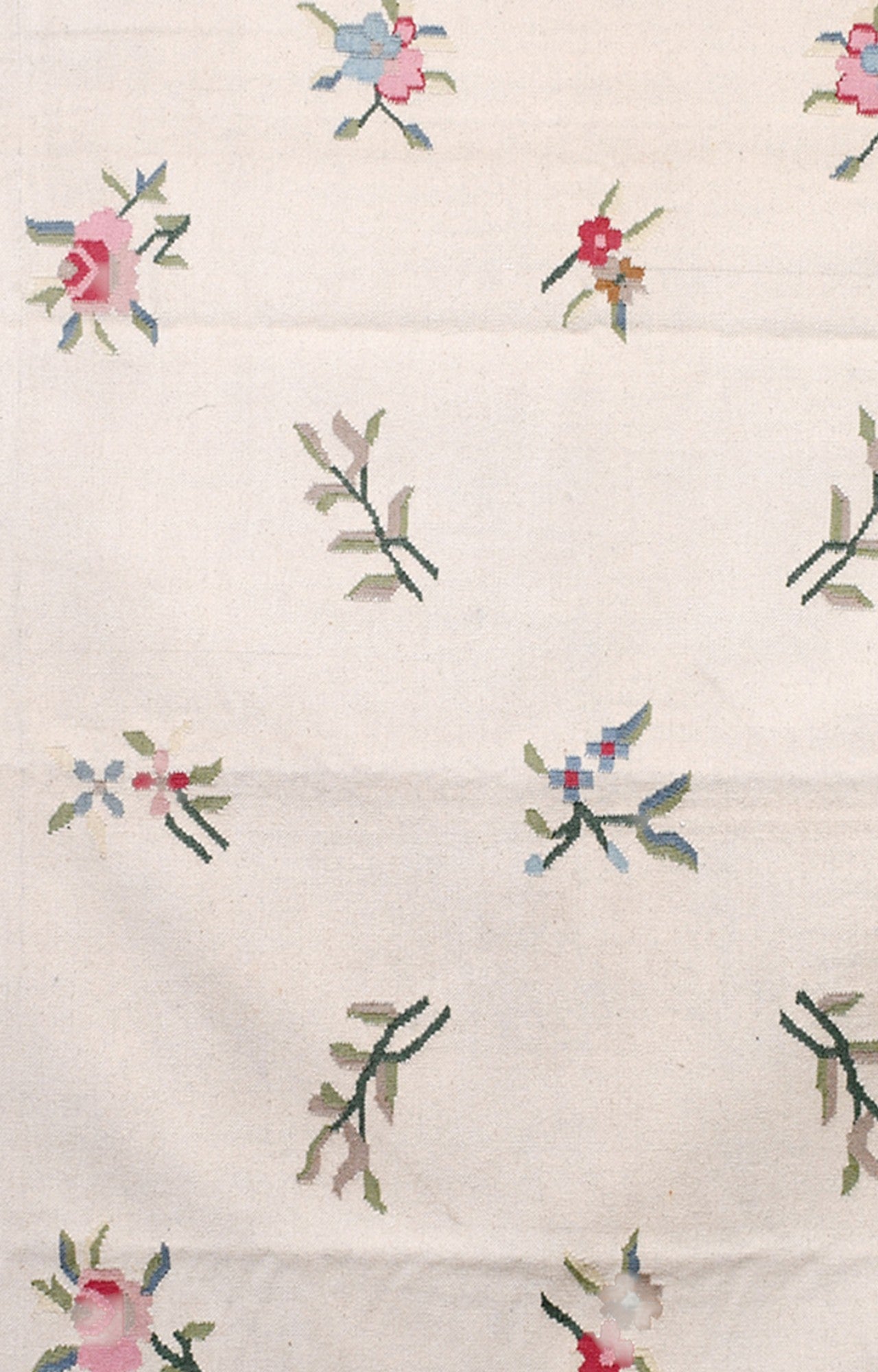 Woolen Botanical Motif Rug