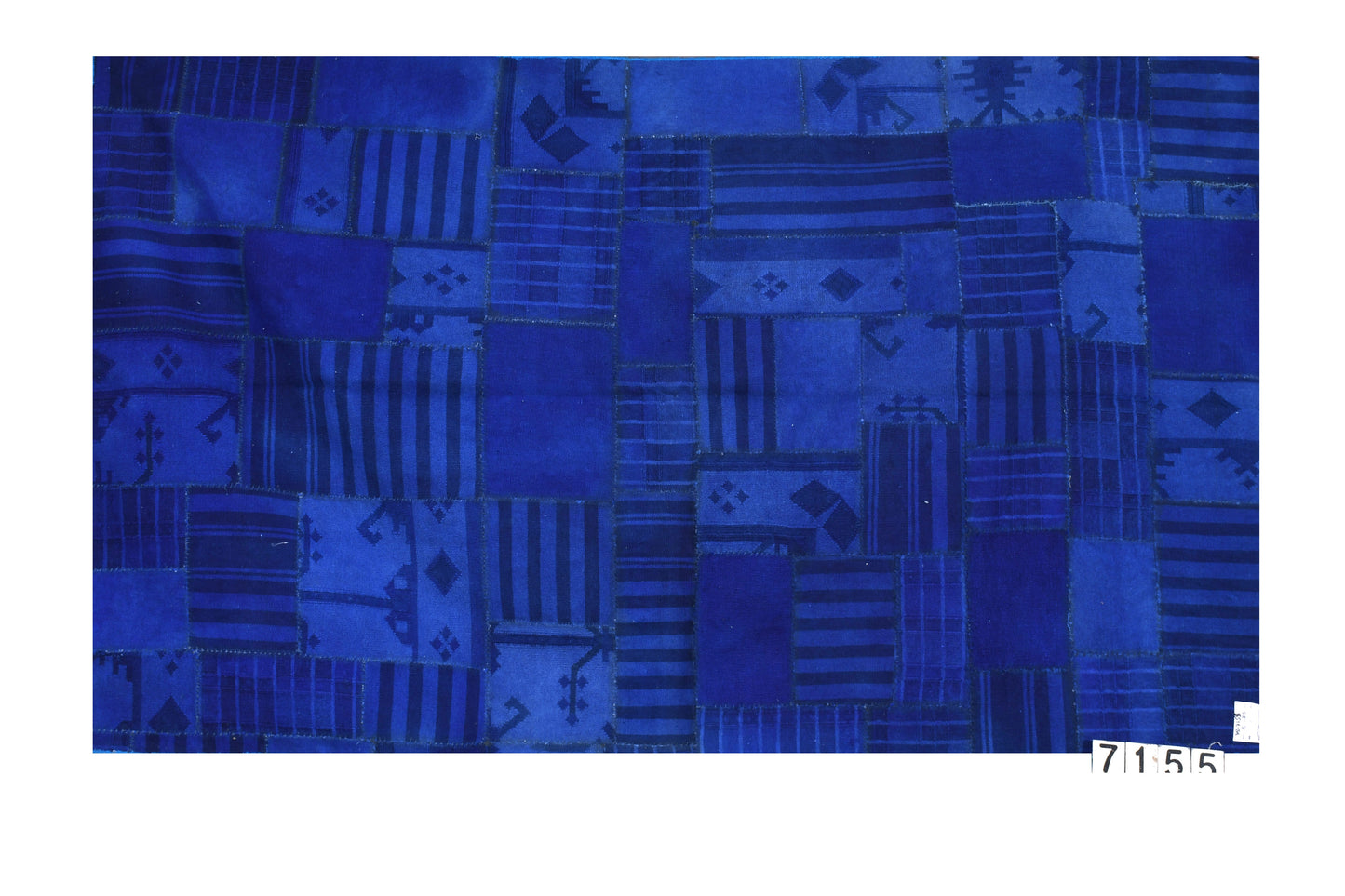 Deep Calm Blue Artwork Pattern Woolen Rug