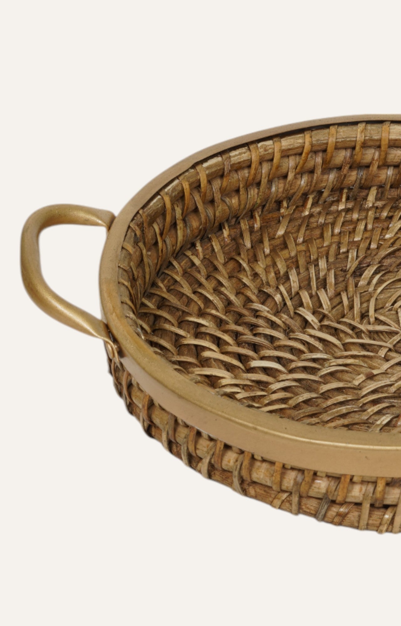 Round Rattan Tray with Brass Detailing – Medium
