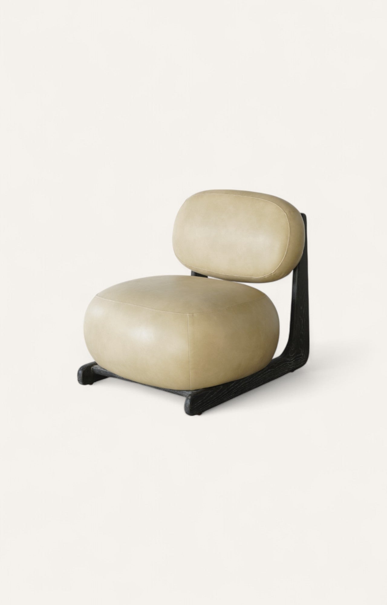 Luxury Accent Armchair in Leatherette