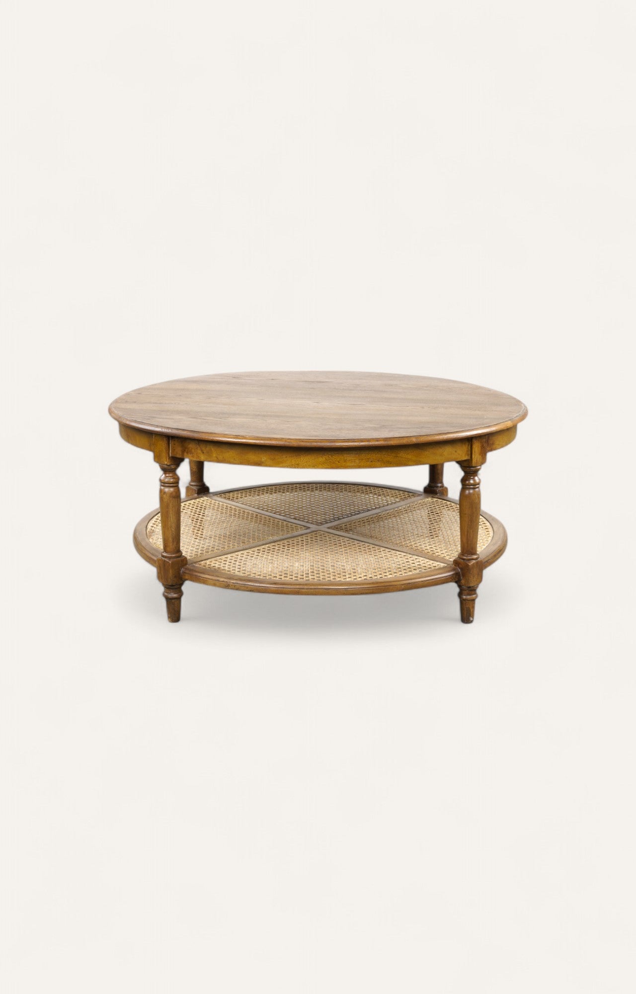 Round legged table