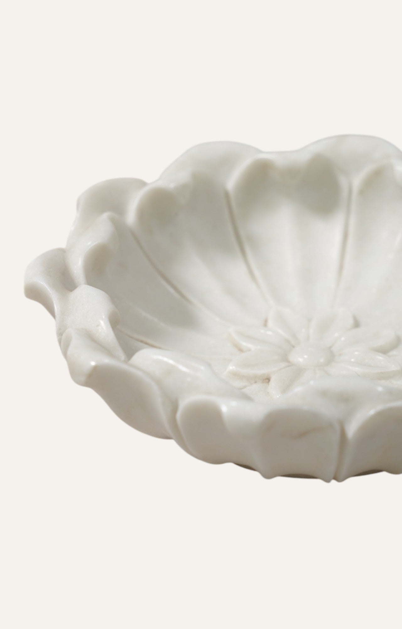 Scalloped Rim Marble Bowl