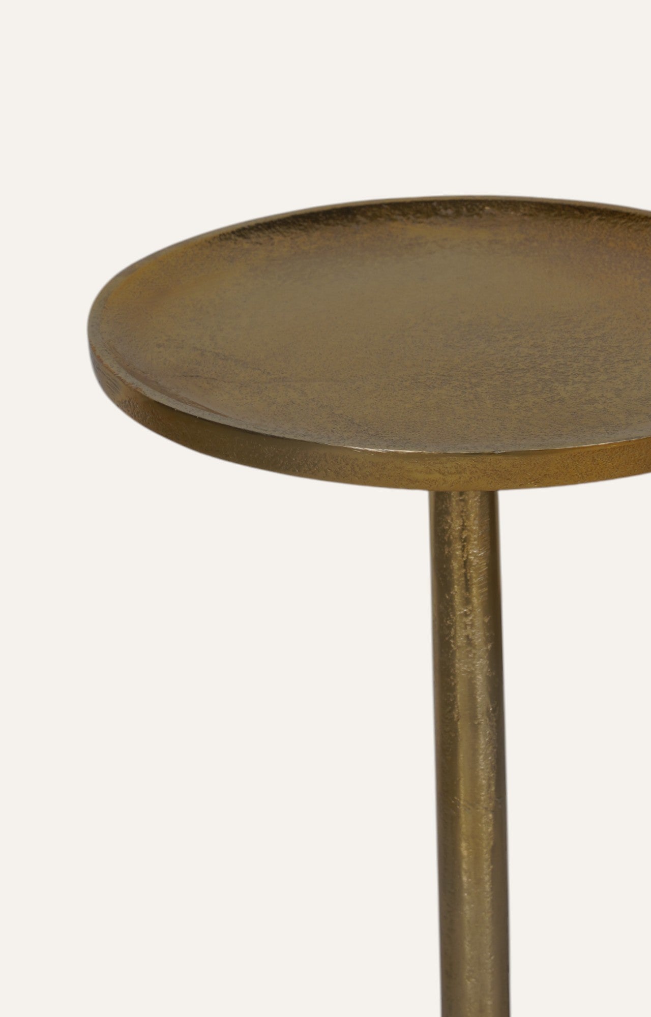 Vintage-Style Gold Peg Table