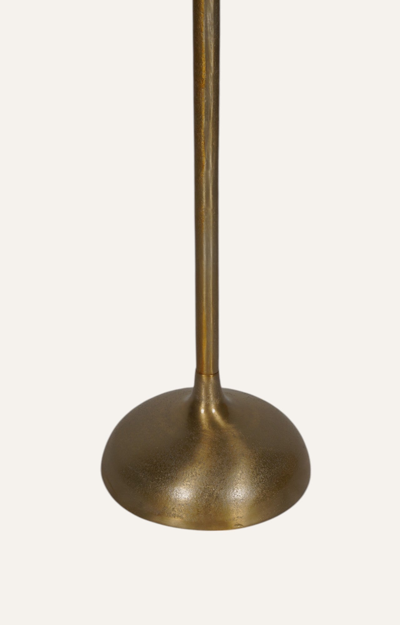 Rounded Base Peg Table in Gold