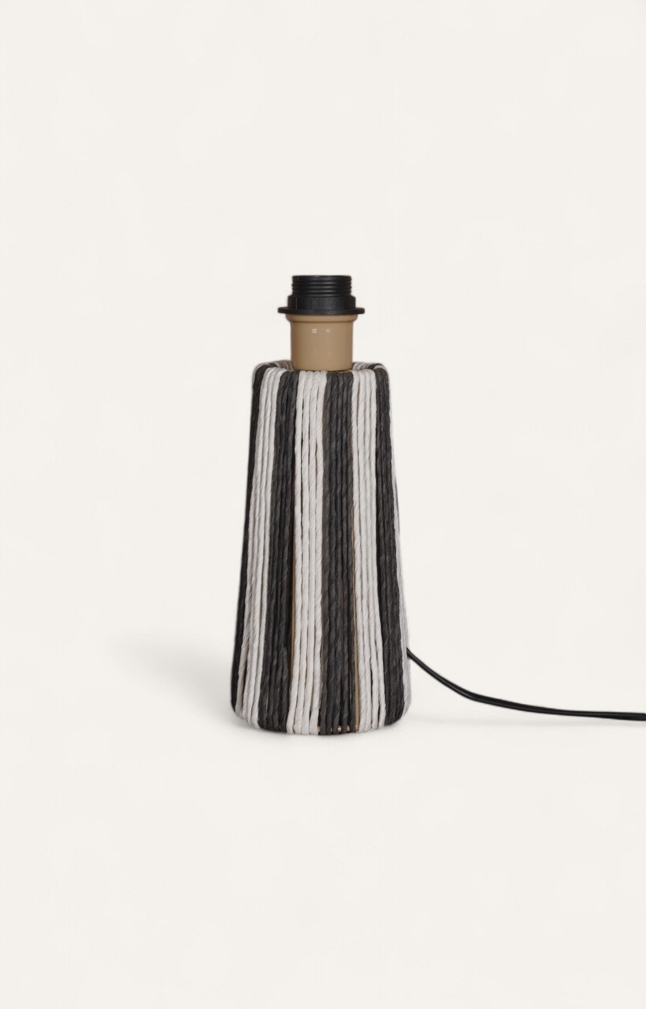 Bold Black & Off White Radial Raffia Table Lamp