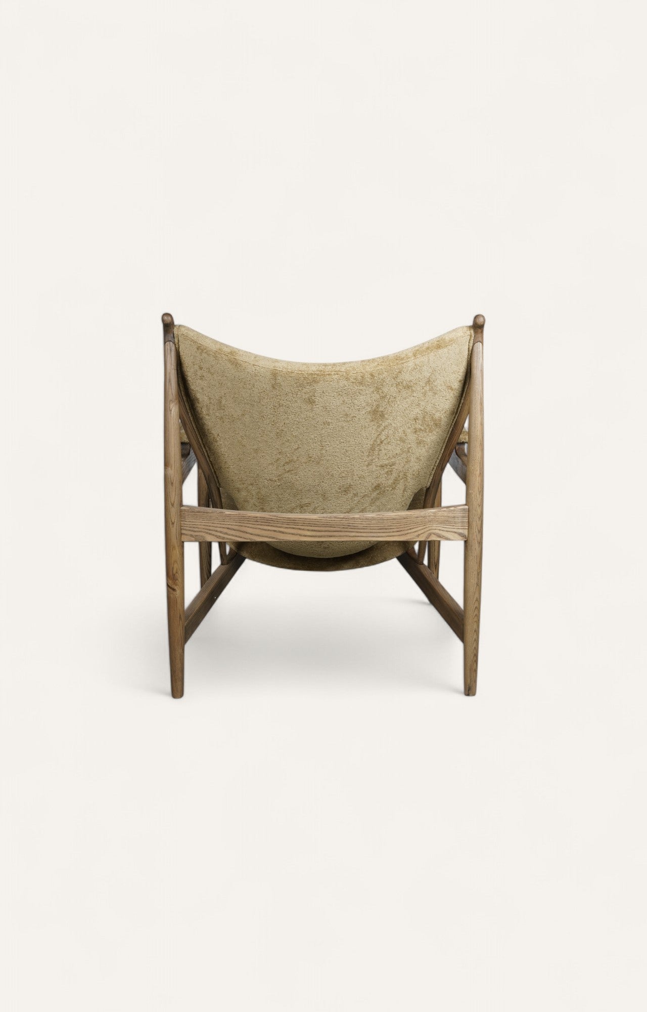 Chieftain Armchair in Velvet and Oak