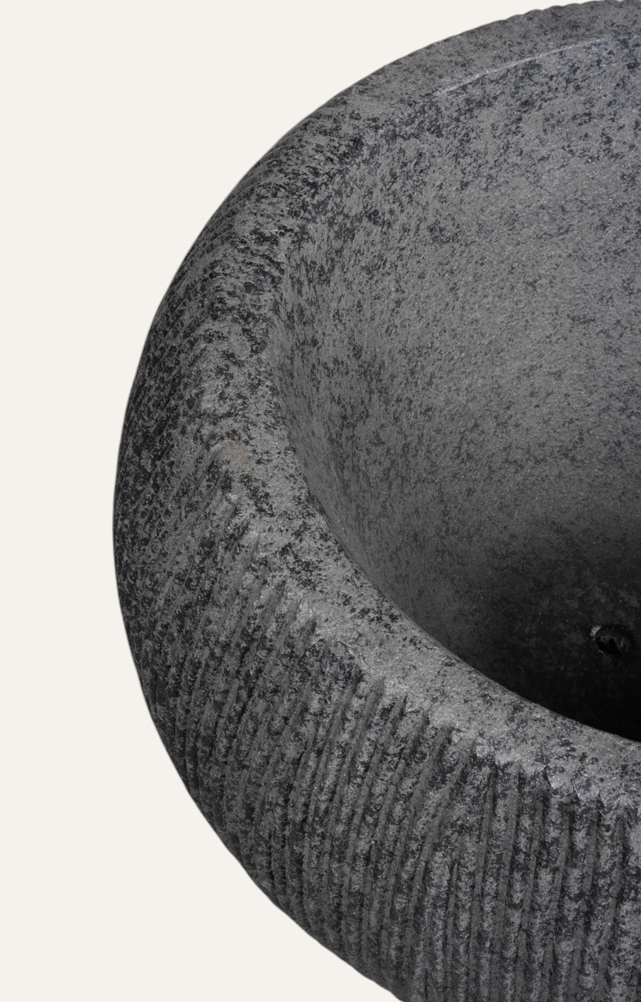 Ribbed Sphere Planter Big