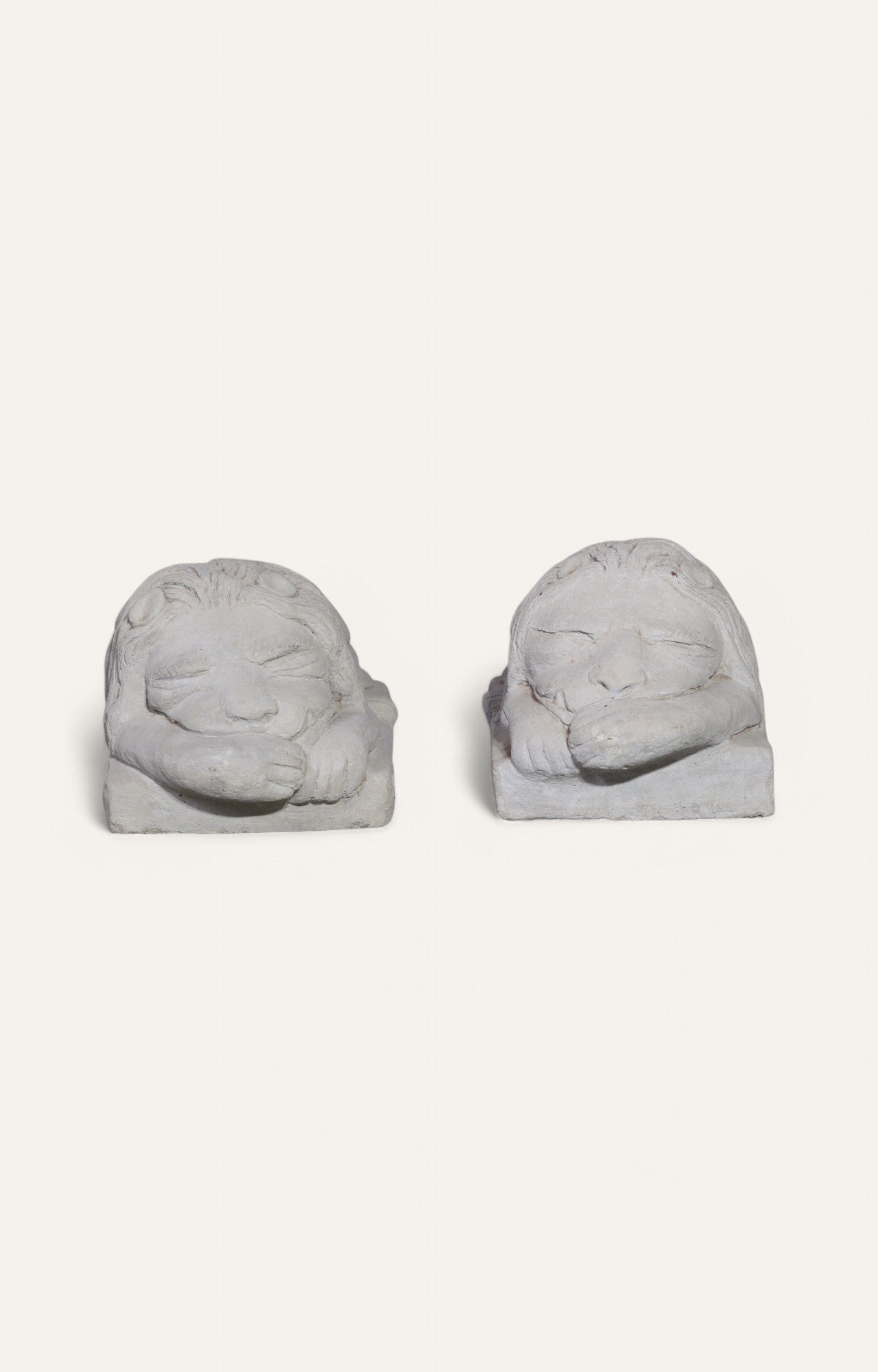Set of 2 Sleeping Lion Sculpture