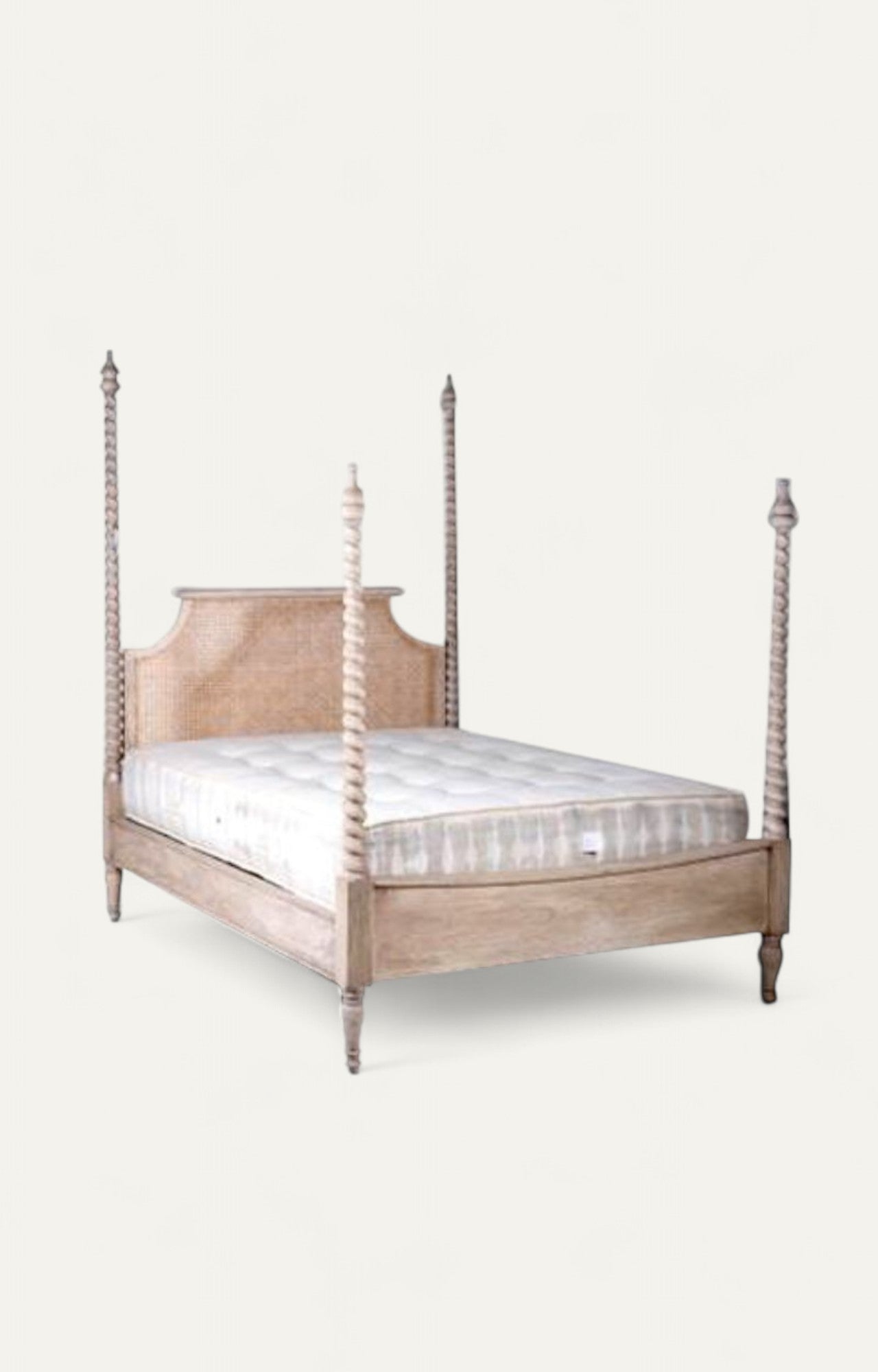 Spindle Design 4 Poster Bed