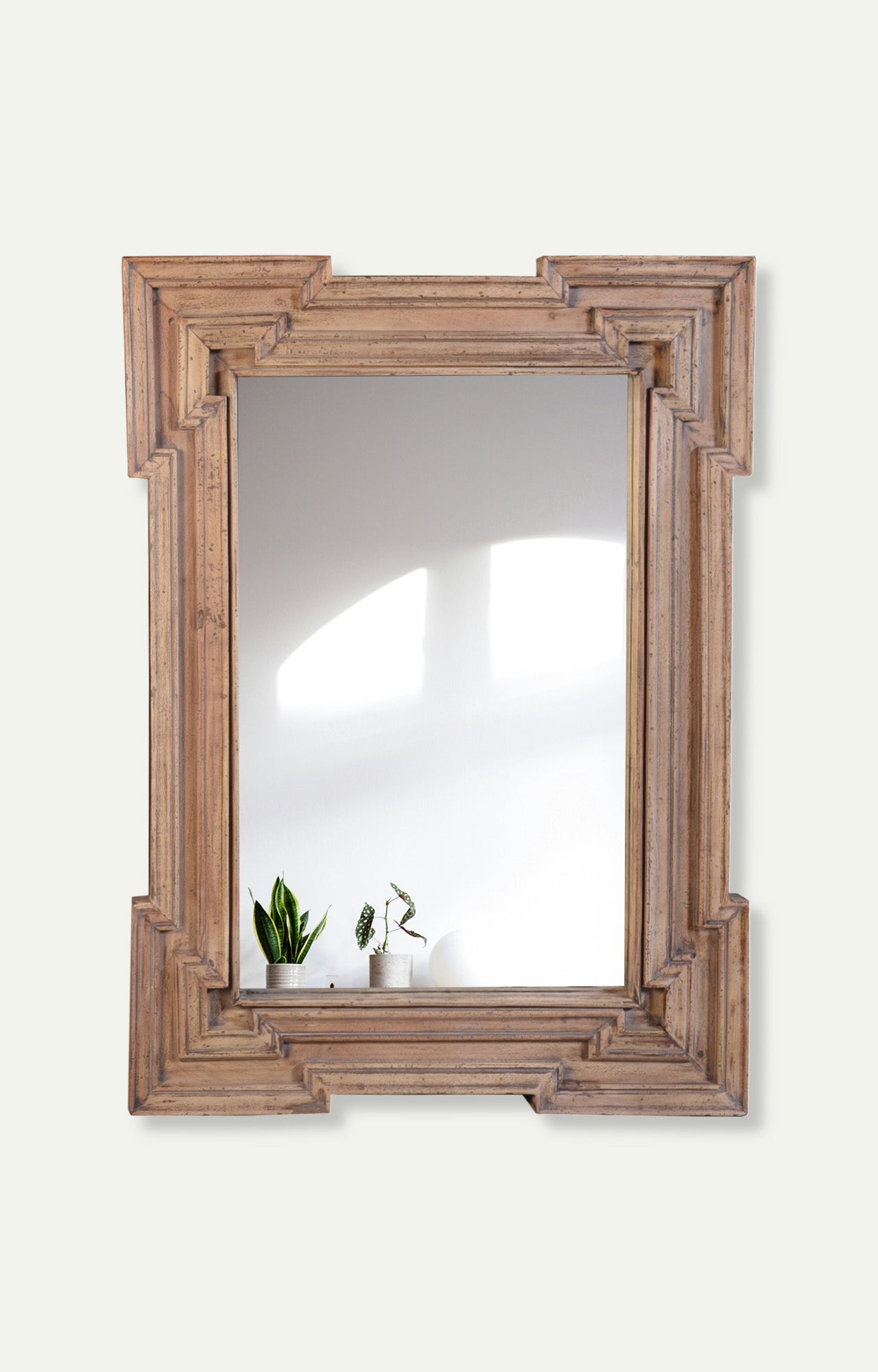 Artisans eouch corved mirror