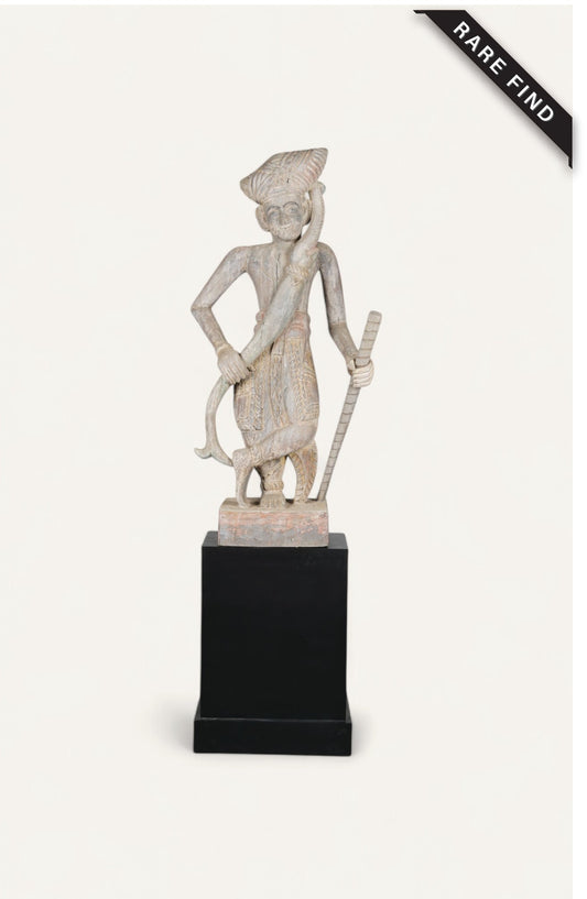 Royal Wooden Dwarpal Sculpture – Vintage Handcrafted Ethnic Decor