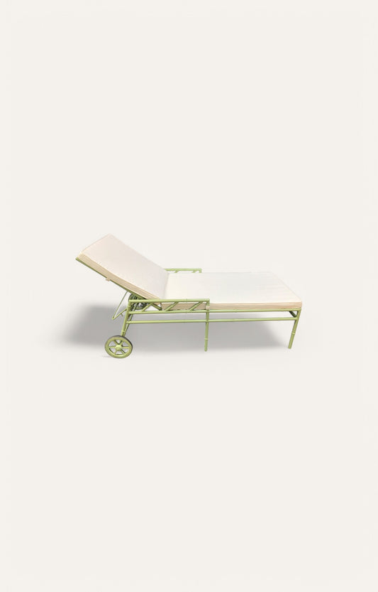 Green Fustic Sun Lounger