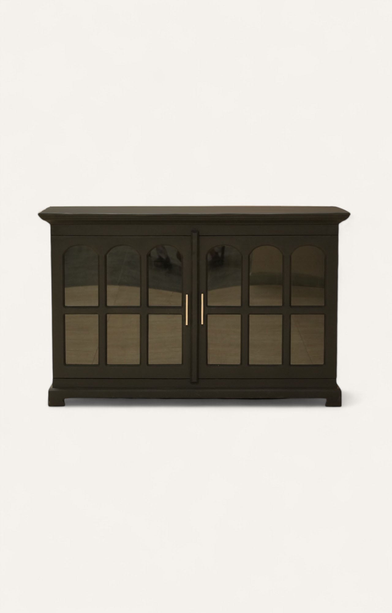 Scalloped Sideboard with Glass Shutter