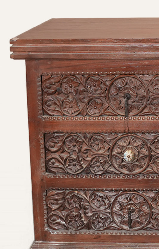 Traditional Floral Chest of Drawers