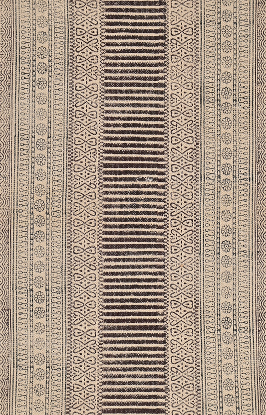 Textured Striped Cotton Rug in Beige & Black