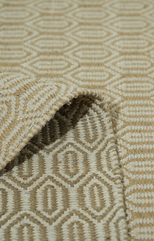 Textured Oval-Pattern Flatweave Beige Rug