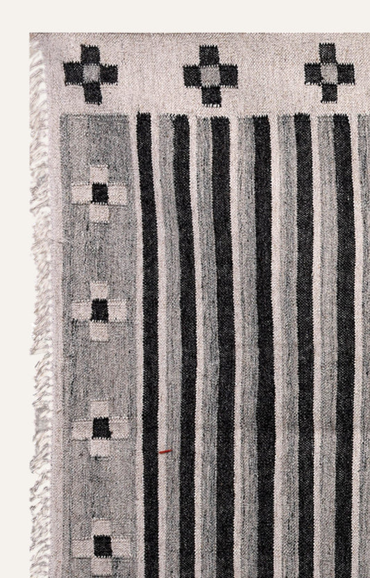 Black and white stripe Woolen Rug