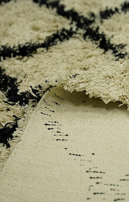 Moroccan Shaggy Rug with Tassels