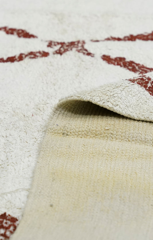 Cross Pattern Woolen Rug