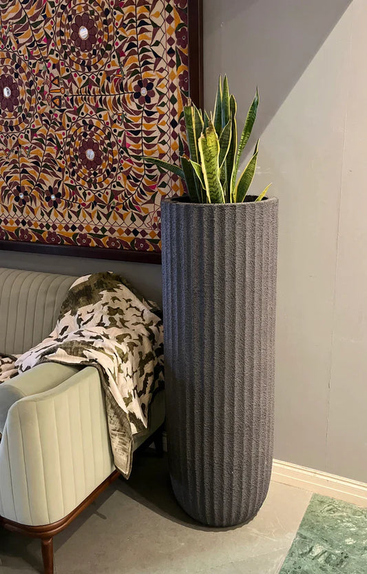 Charcoal Ribbed Resin Planter - Small
