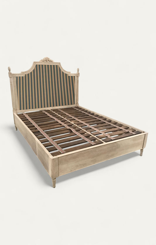 Regal Queen Bed