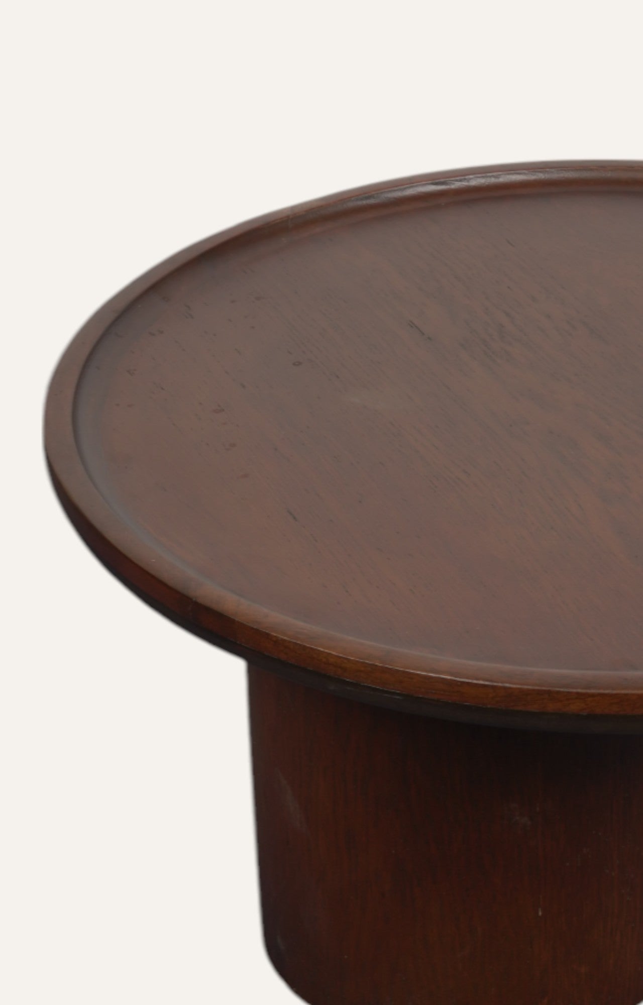 Tray Top Circular Table