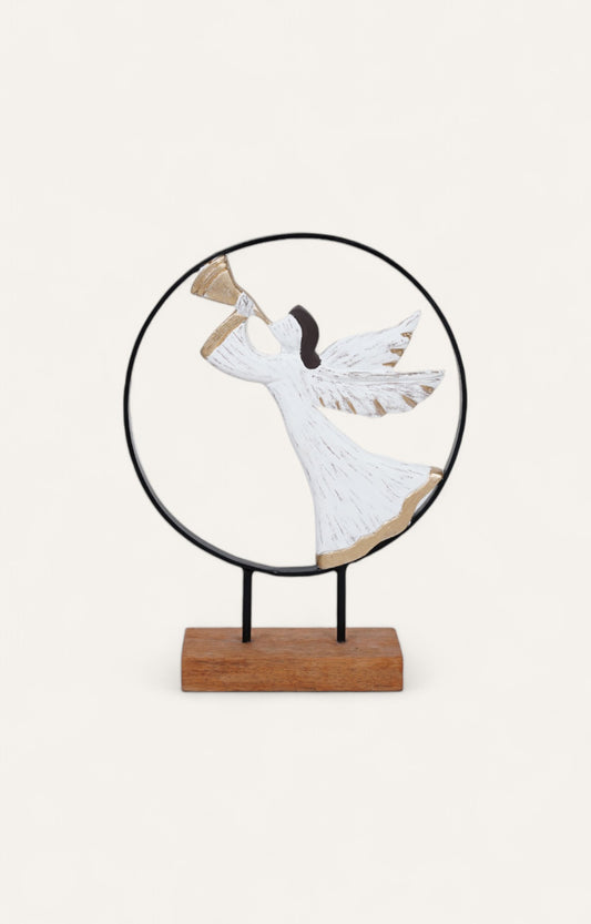 Heralding Angel: Christmas Home Decor