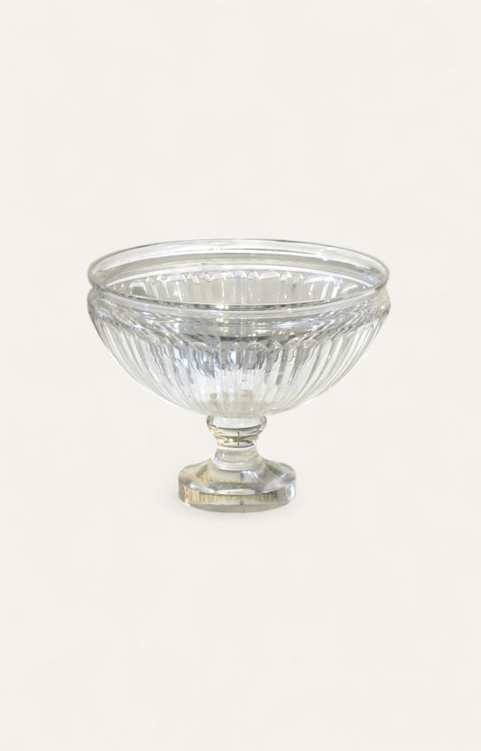 Pedestal Fruit Bowl in Glass