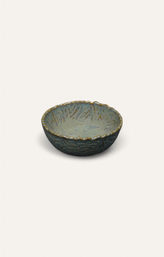 Ripple-Edged Ceramic Bowl (Medium)