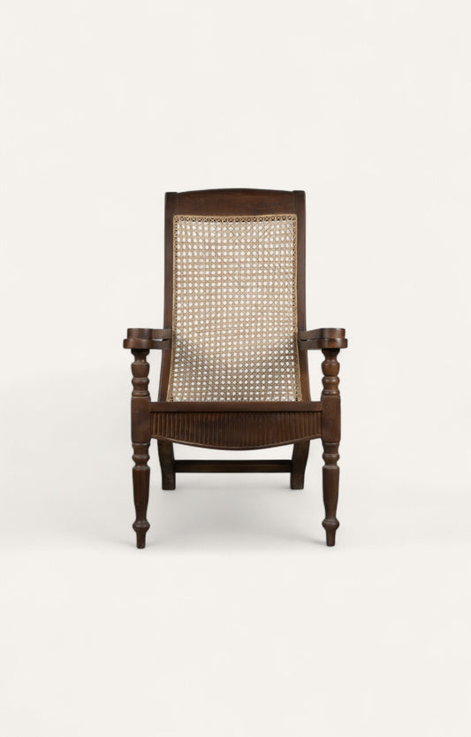 Colonial-Style Lounge Chair in Acacia Wood & Rattan