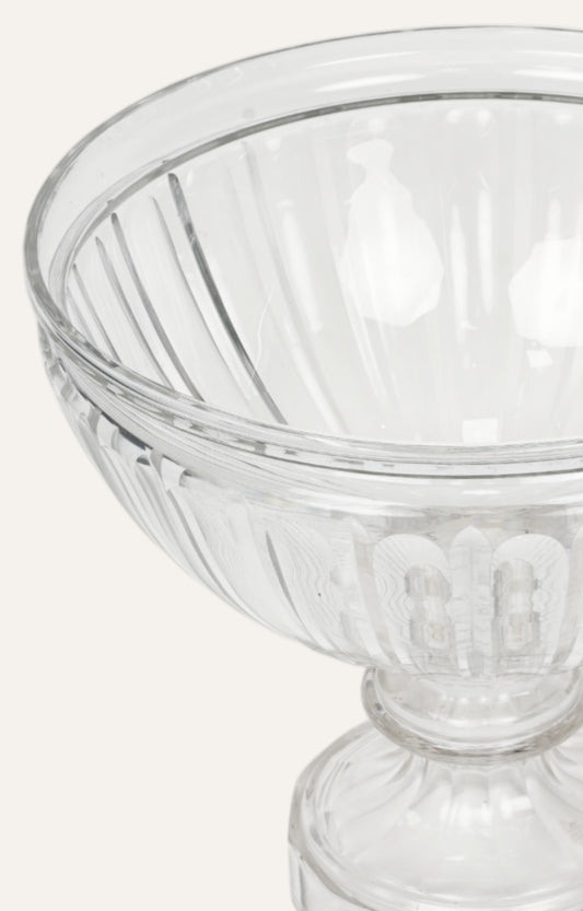 Pedestal Fruit Bowl in Glass