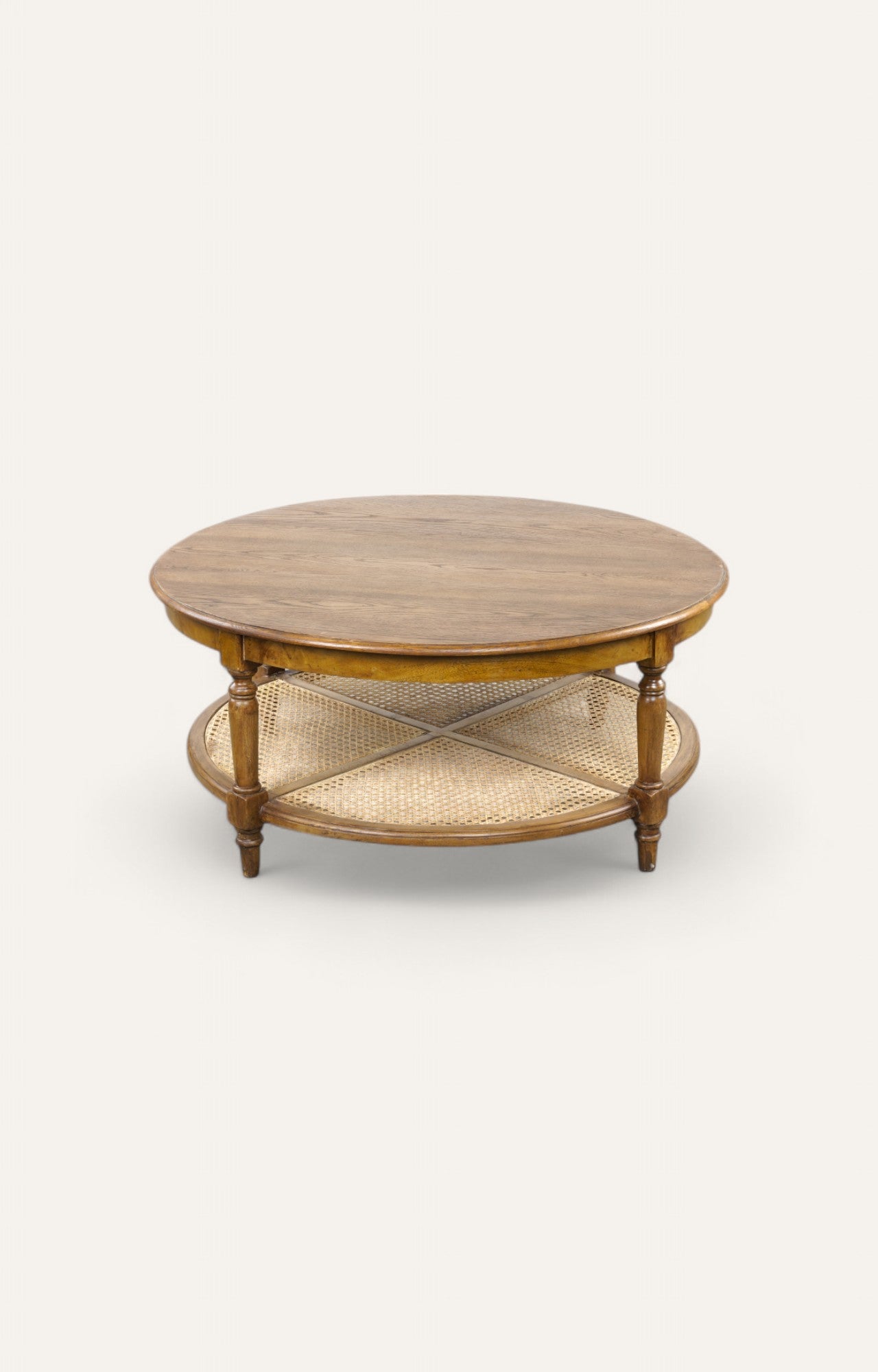 Round legged table