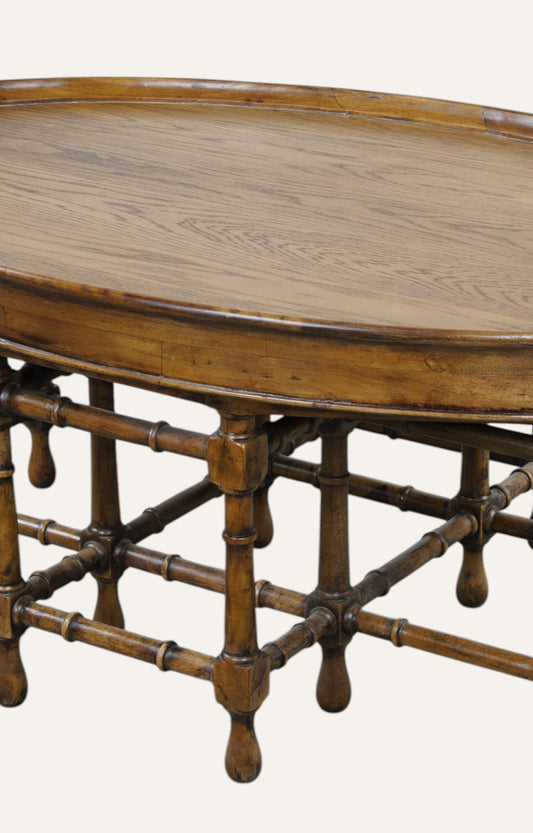 Round legged table