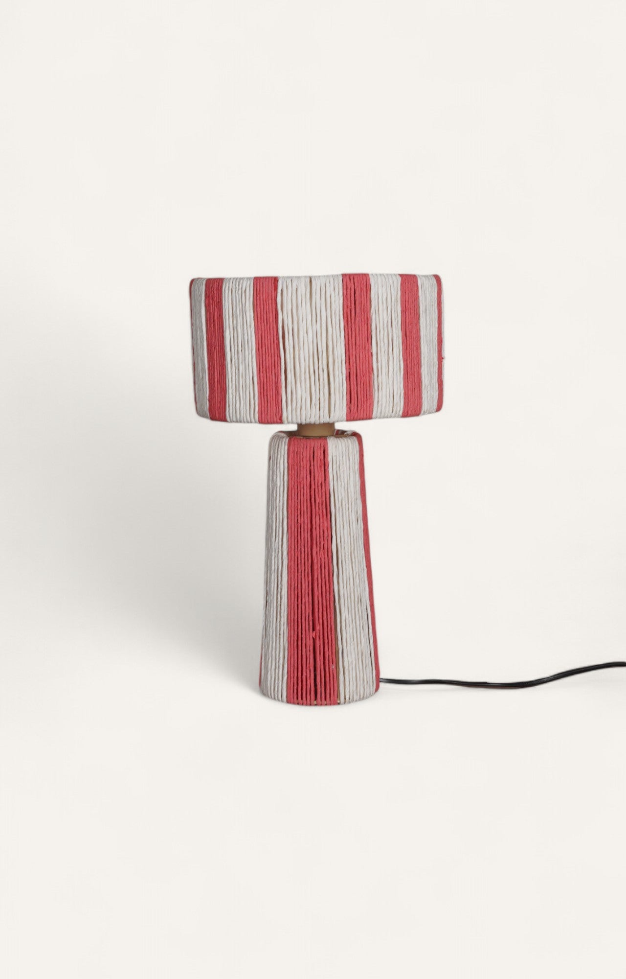 Coral Calling: Raffia Rope Table Lamp