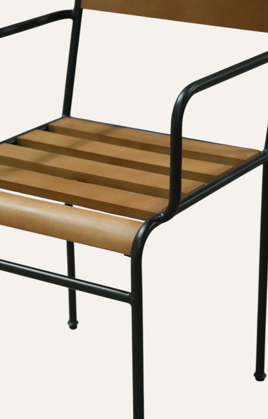 Black Metal Frame With Hammered arm Chair