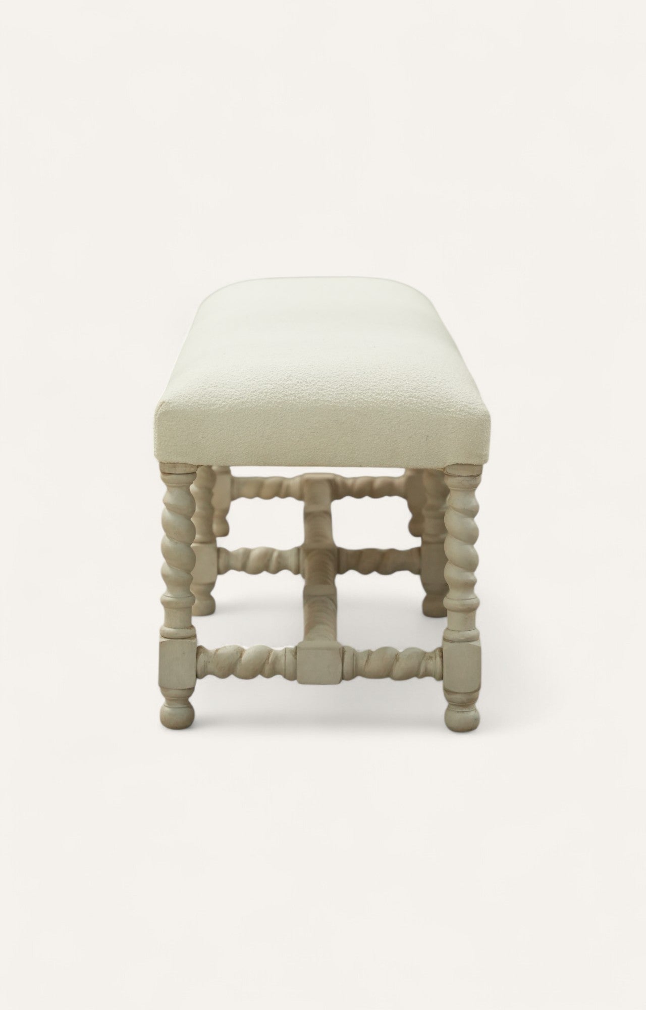 Spindle leg Baulstered Bench