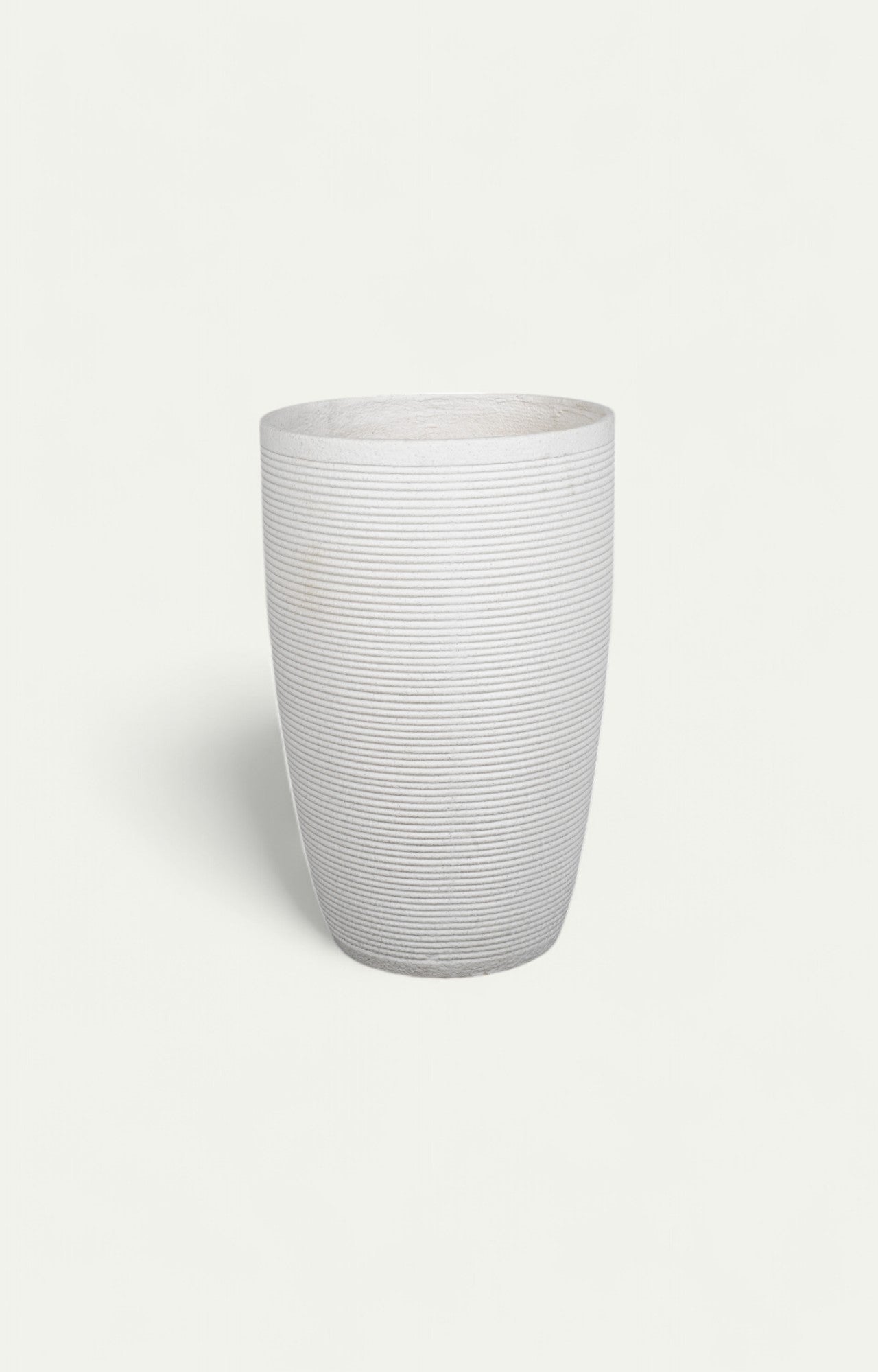 White resin Planter - Medium