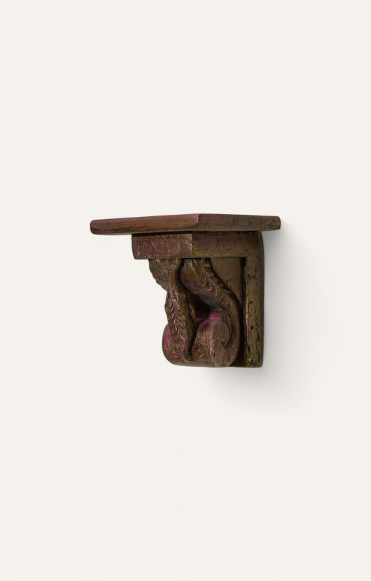 Vintage Wooden Leaf Design Wall Bracket