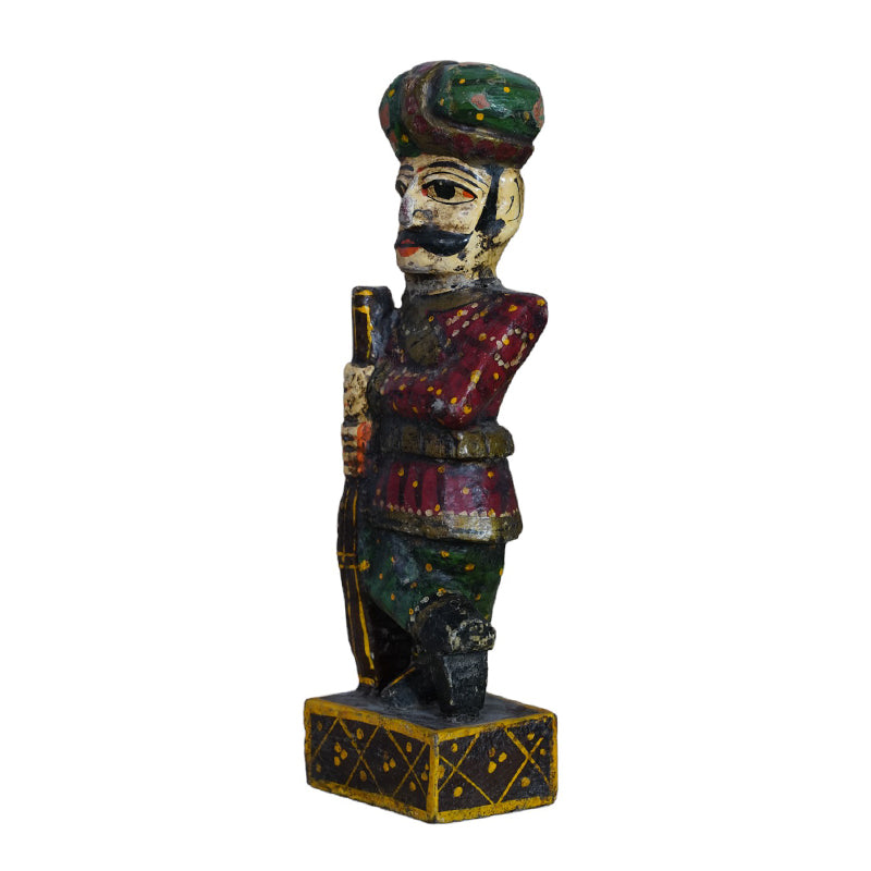 Wooden Indian gatekeeper