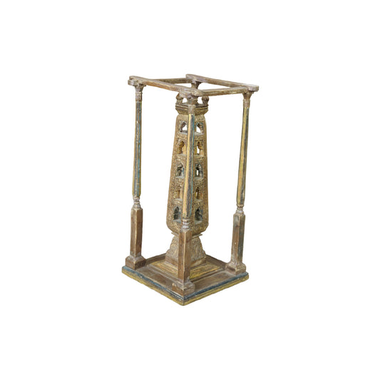 Ancient structure (Candles can be put)