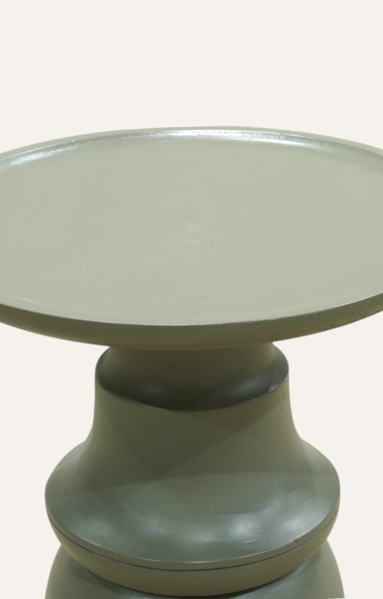 Tray top roped table