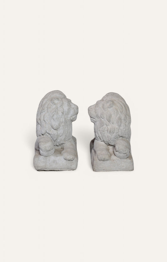 Set of 2 Grand Lions Sculpture for Entryways