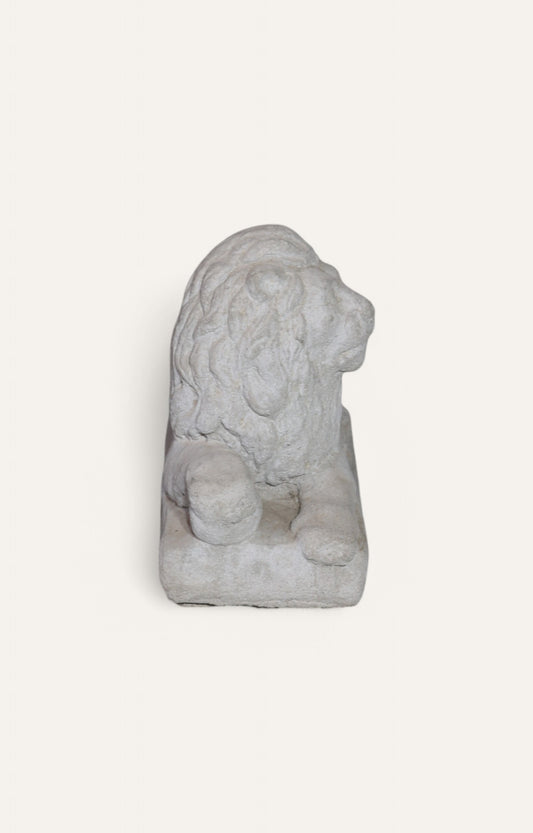 Set of 2 Grand Lions Sculpture for Entryways