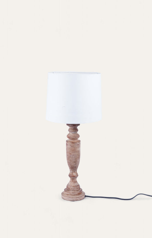 Pillar table lamp in wood_main
